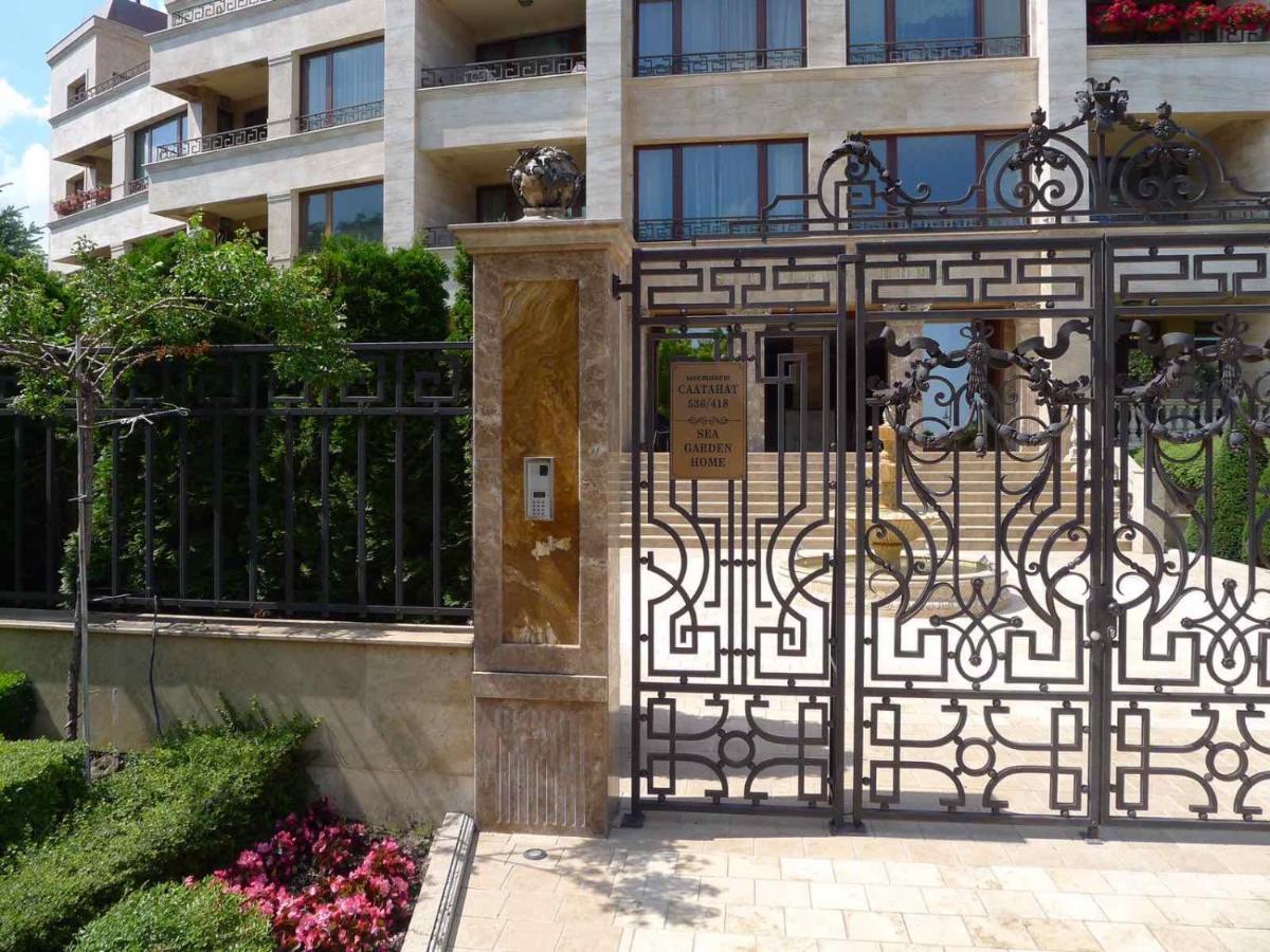 Sea Garden Apartment Varna Esterno foto