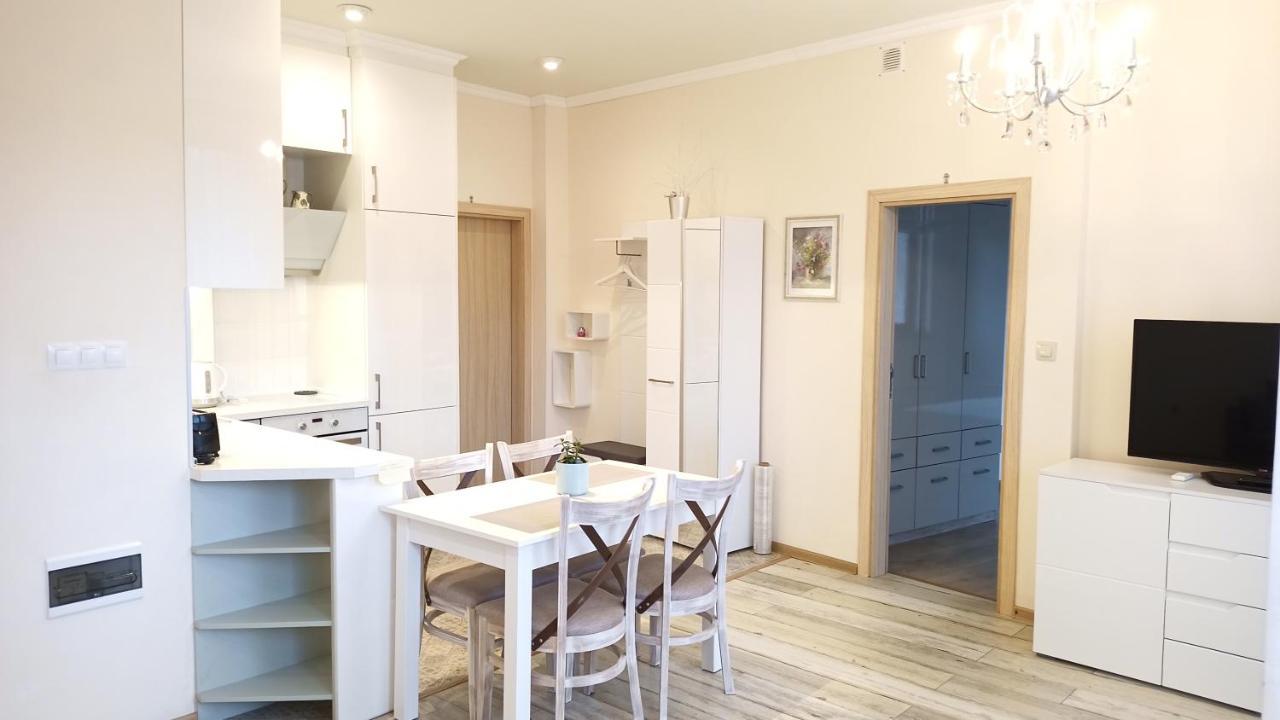 Sea Garden Apartment Varna Esterno foto